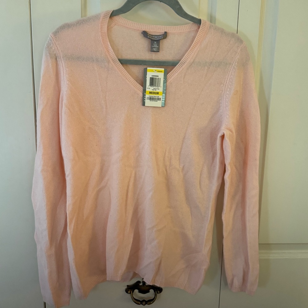NWT lite pink CASHMERE sweater- BEAUTIFUL!